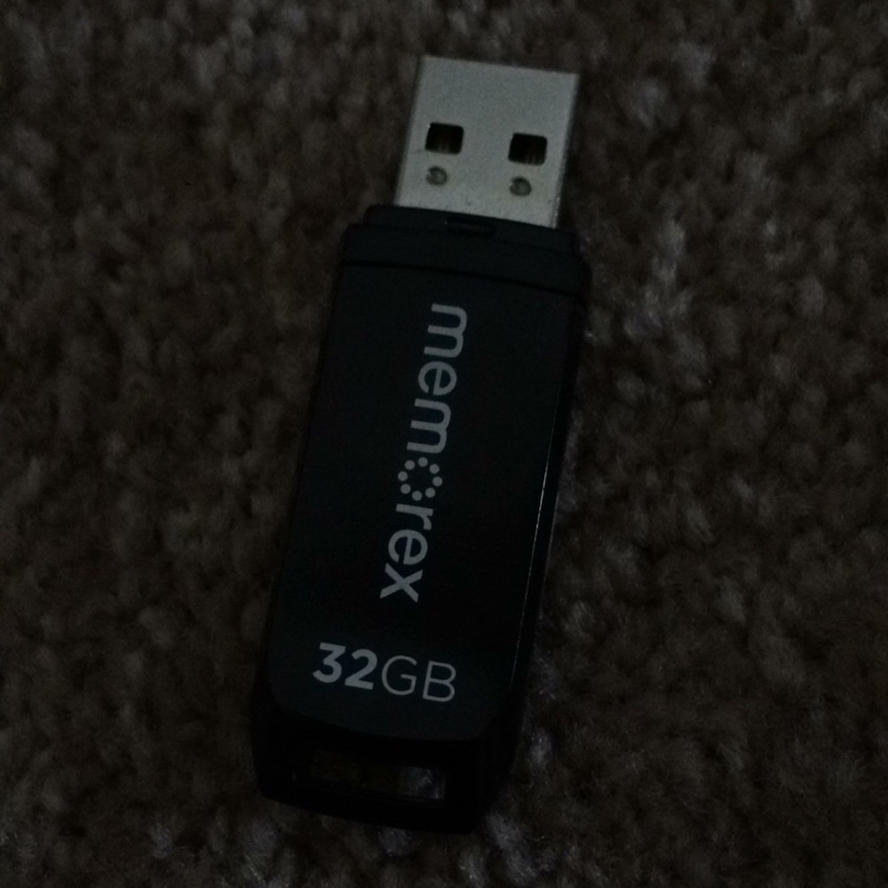 Meet your Posher, Christopher